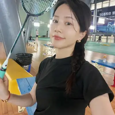 杨飞